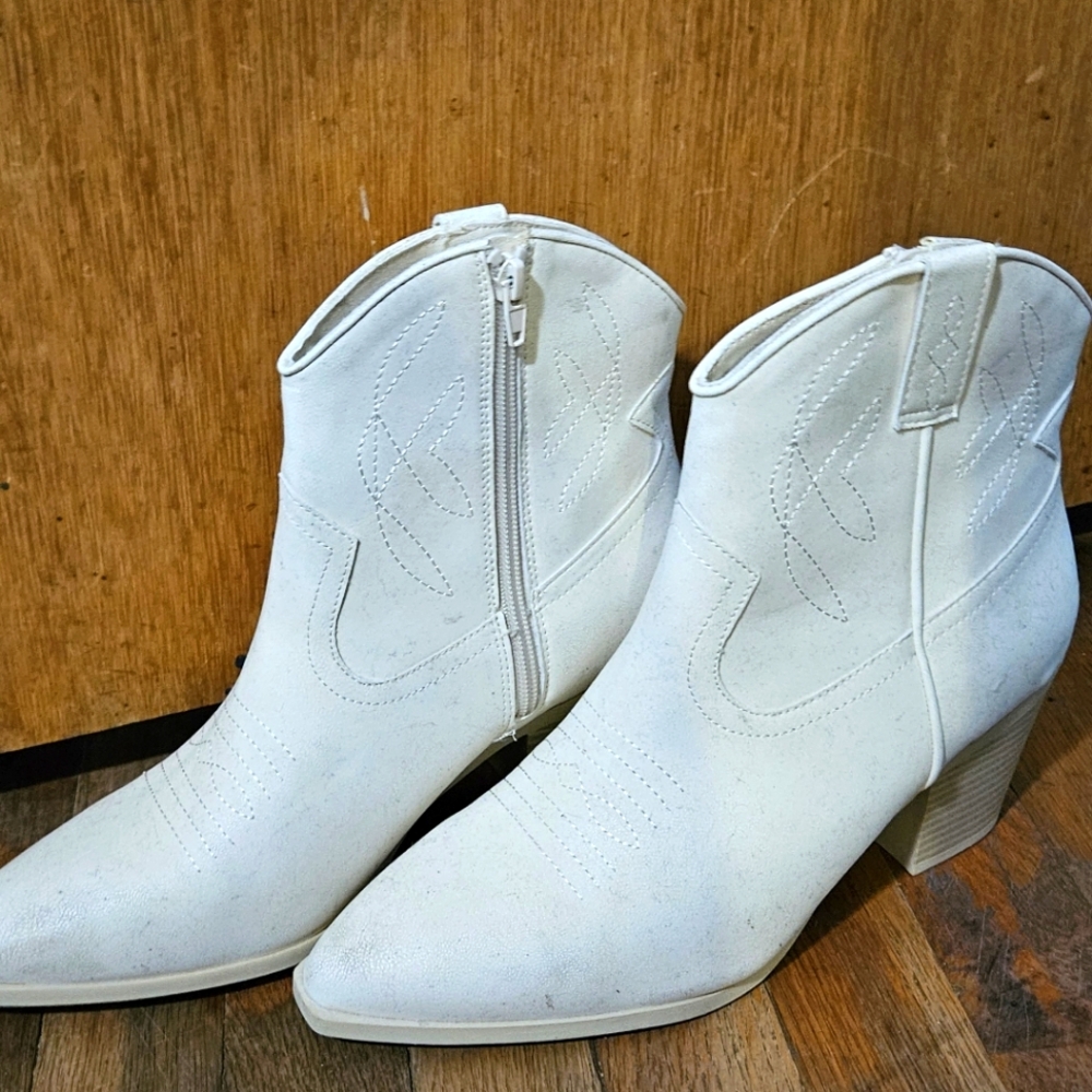 MIA Sawyer Ankle Boots